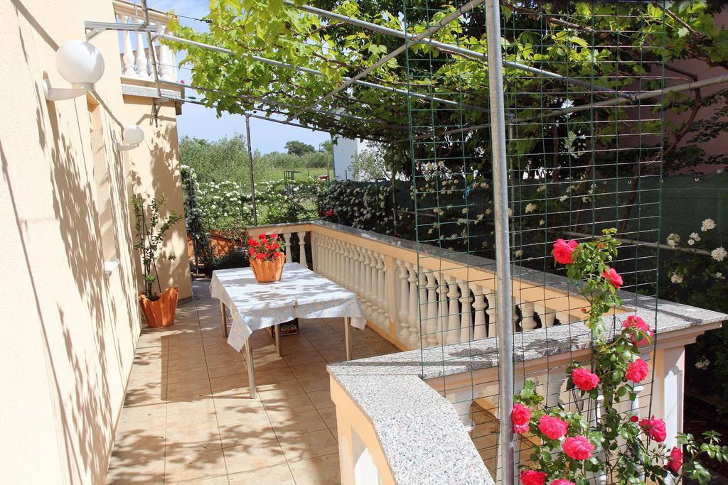 Apartments Kata Biograd Na Moru Luaran gambar